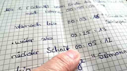 Eine Schnittliste hilft, Ihren Videoschnitt *individuell* umzusetzen Es wird eine Schnittliste benutzt, einen Videoschnitt *individuell* zu machen